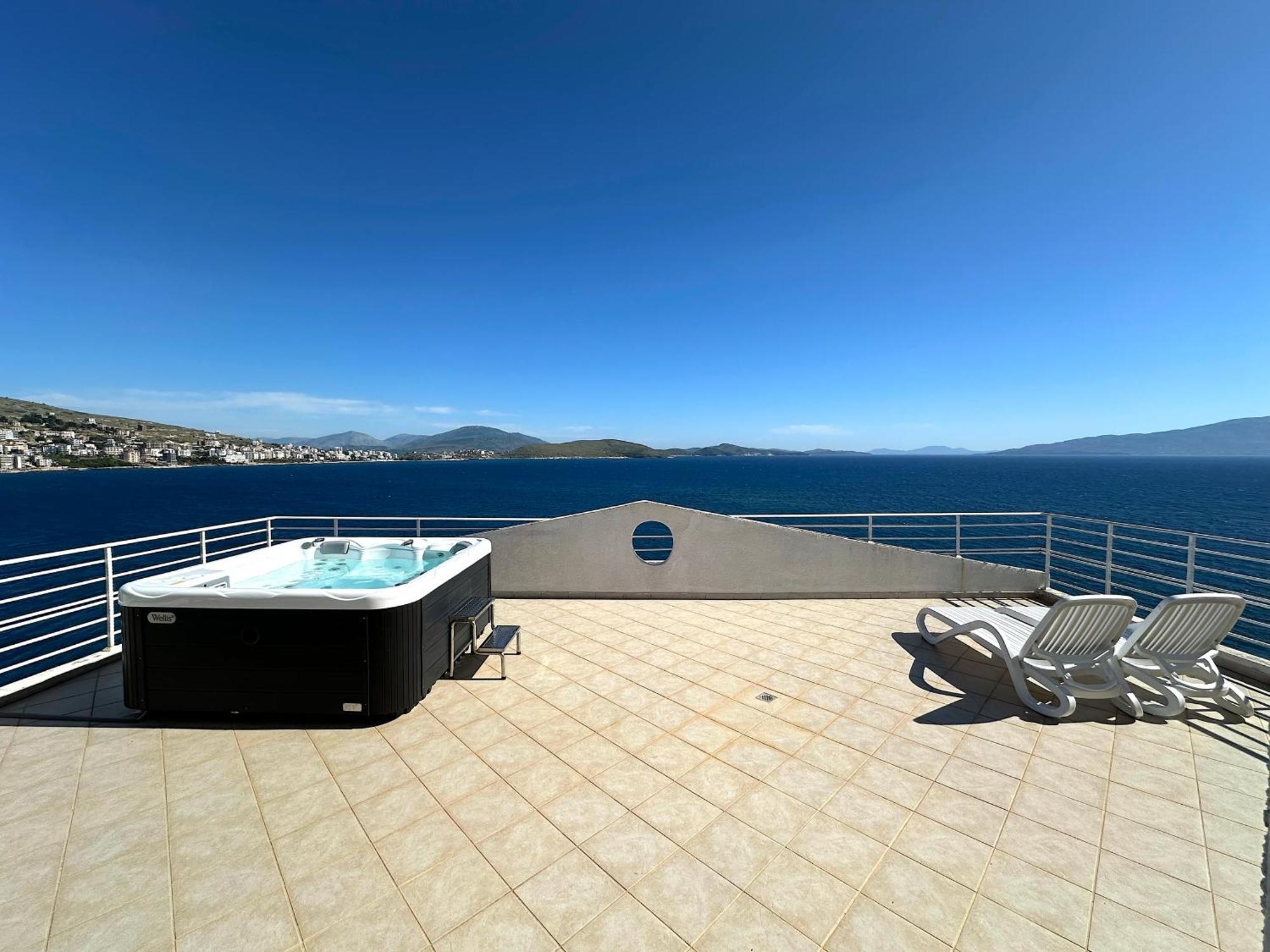 Seafront Oasis Luxury Apartment, With Sae View Leilighet Sarandë